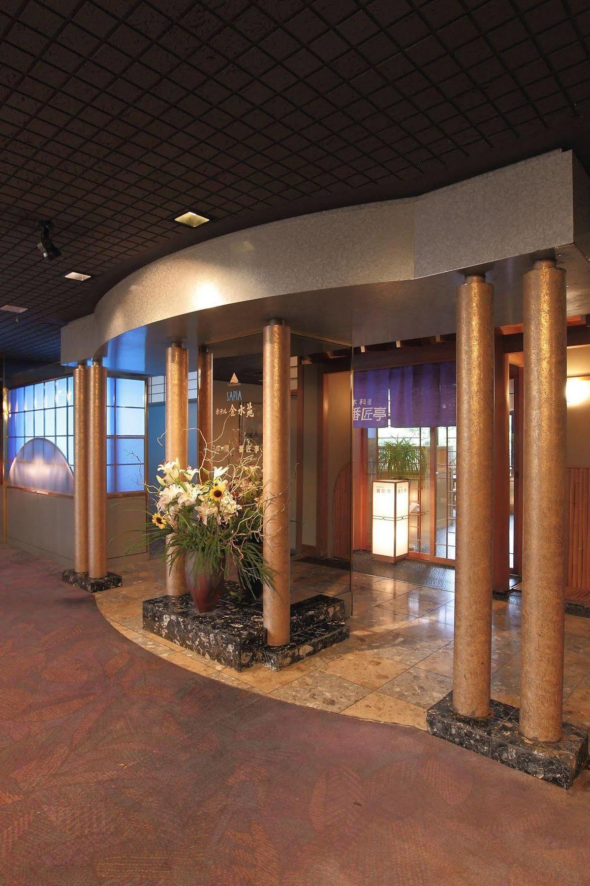 Hotel Kinsuien Saiki Екстер'єр фото